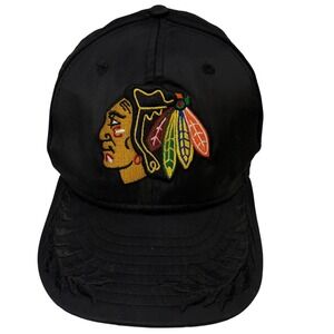 Chicago Blackhawks Adjustable SnapBack Hat 3D Raised Logo Black New‎ Era M/L